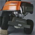 Trattorino Rider Husqvarna R 214T - Piatto di Taglio 103 cm Incluso - immagine 7